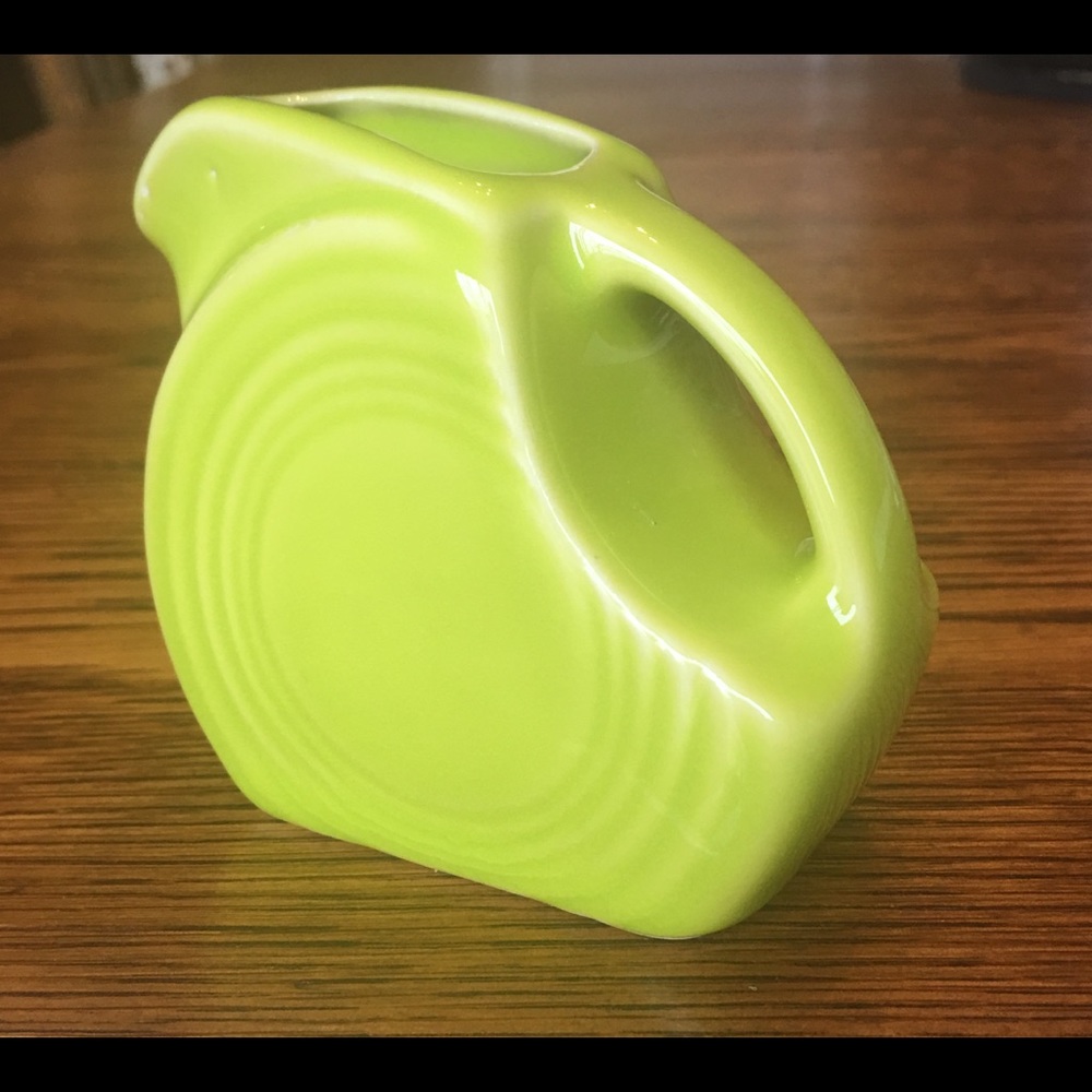 Fiesta Creamer